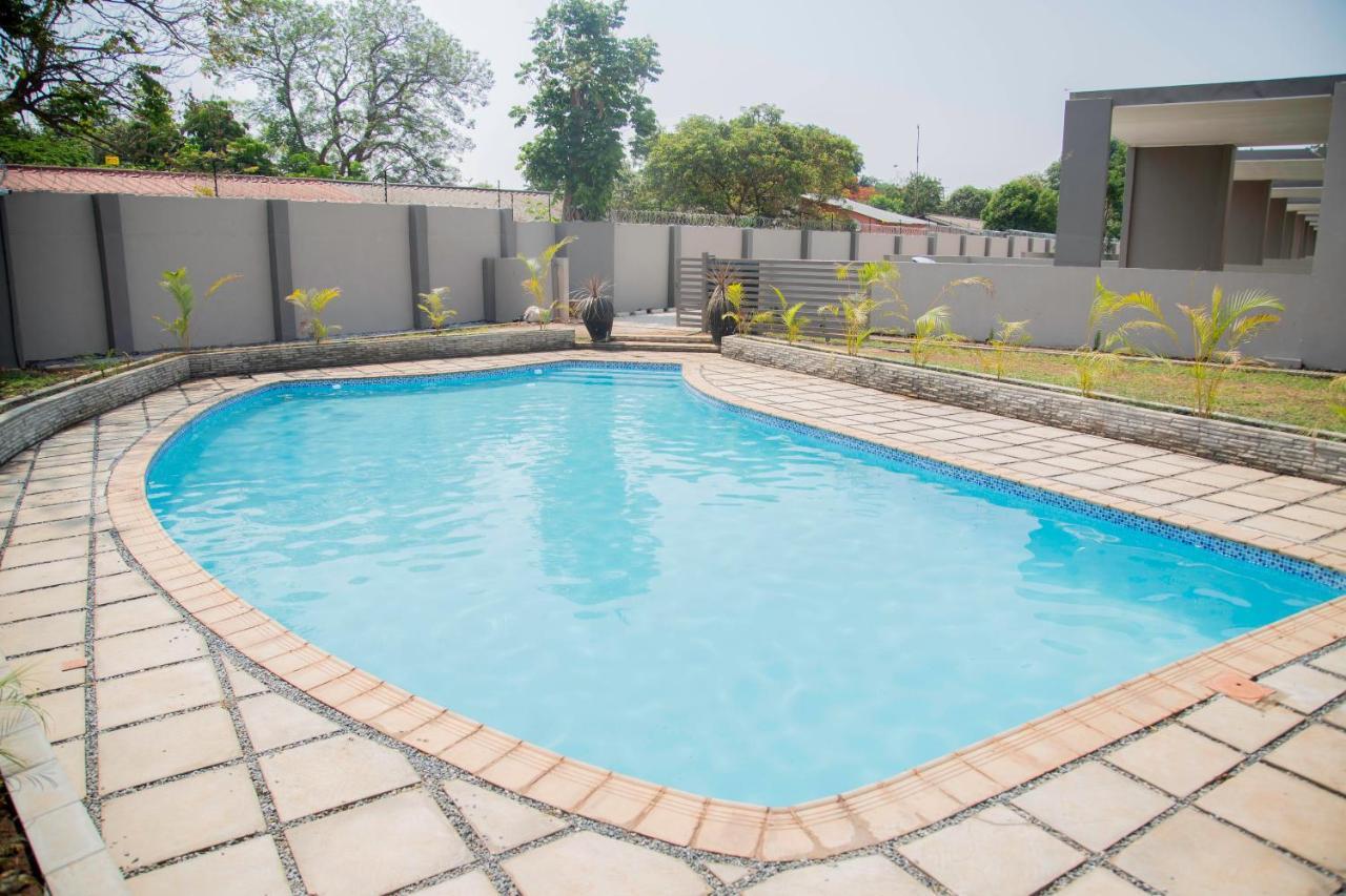 Longhorn Executive Apartments Lusaka Exterior foto